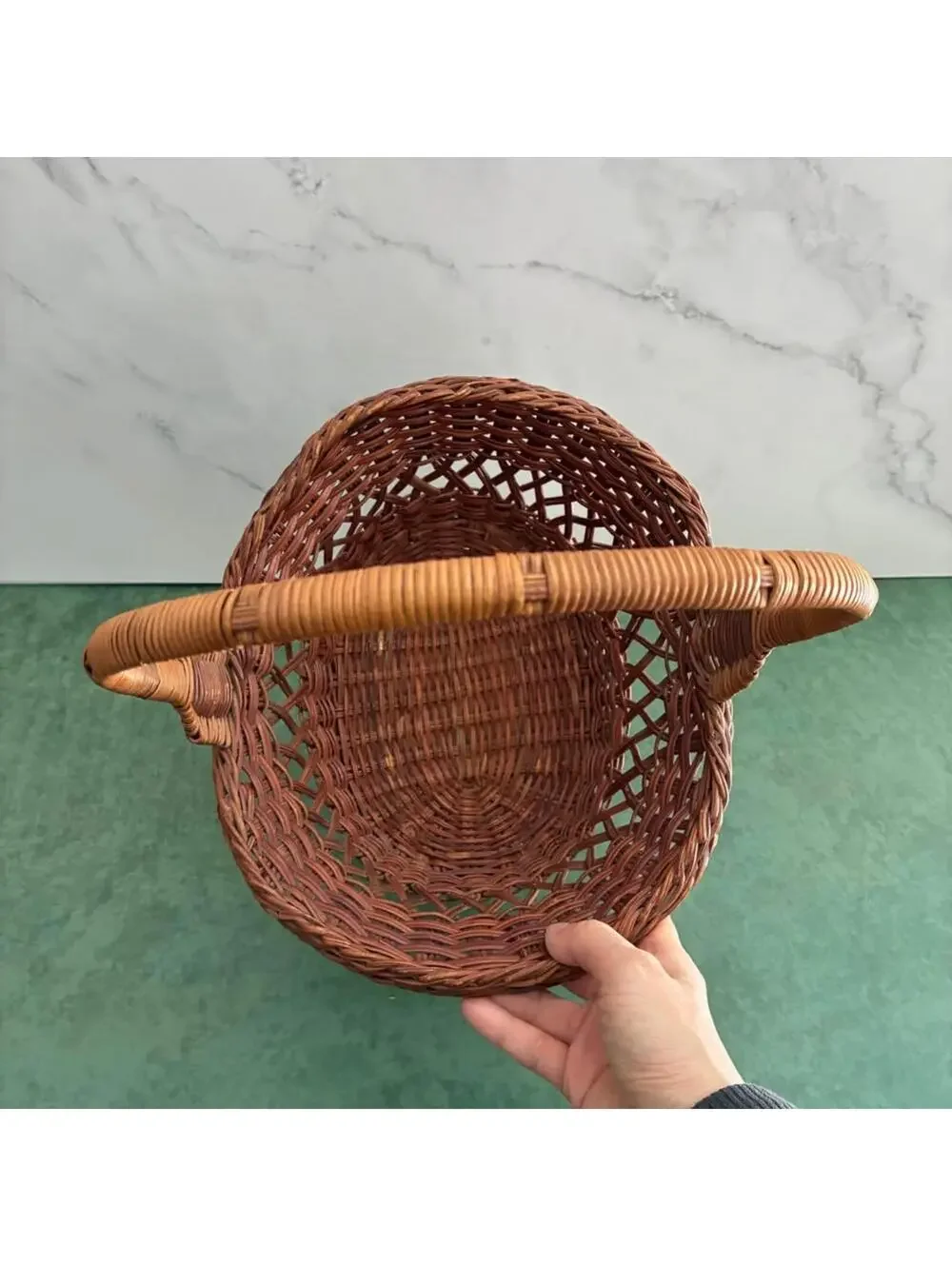 Vintage Wicker Gathering Basket With Wrapped Handle Scalloped Rim Farmhouse Deco